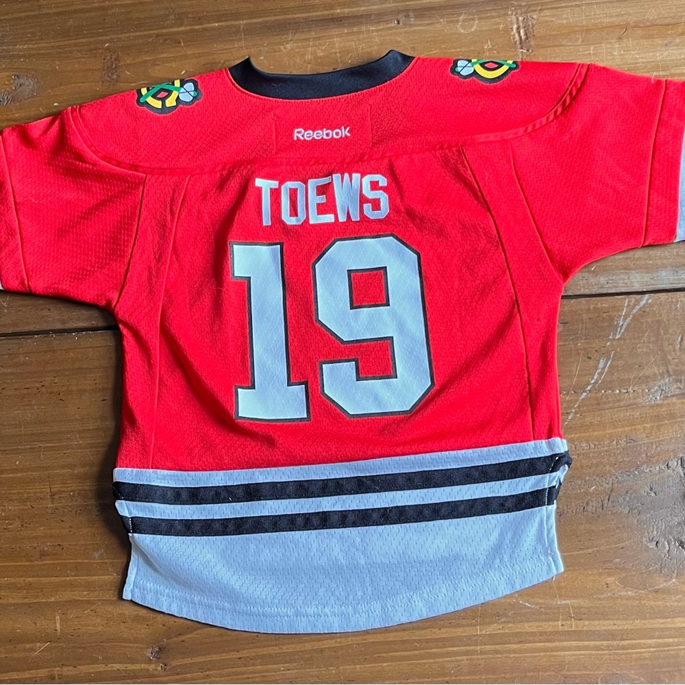 Reebok Toddler Blackhawks Jersey - Picture 2 of 4